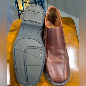 Johnston and Murphy waterproof sheepskin shoes